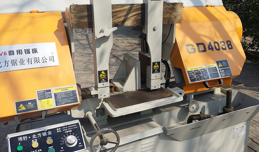 1727224743610566.jpg 帶鋸床