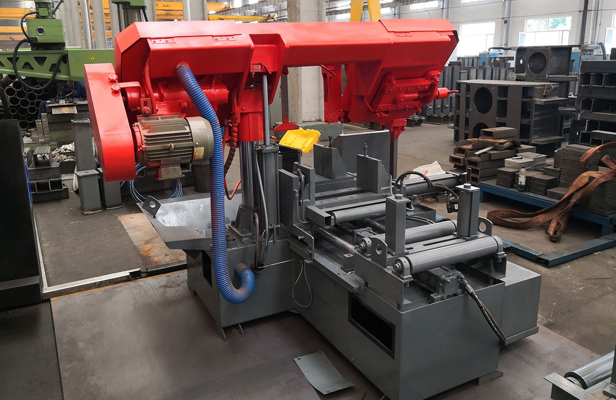 1727658399977952.jpg 鋸床廠家